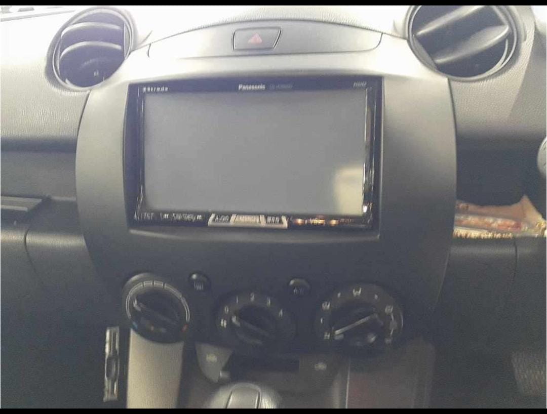 MAZDA DEMIO photo 7