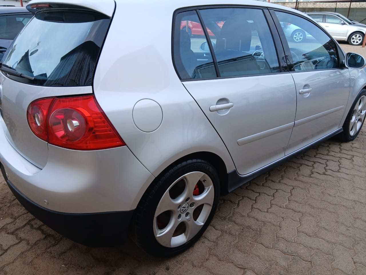 VW GOLF 5  