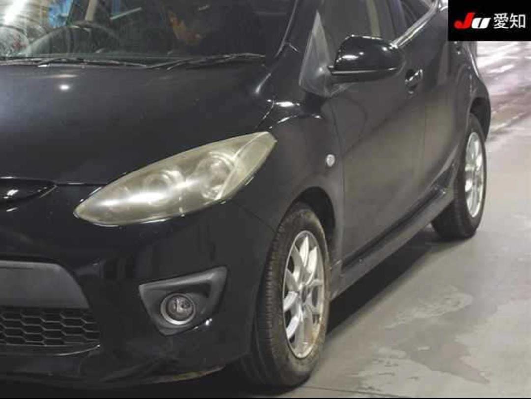 MAZDA DEMIO photo 3